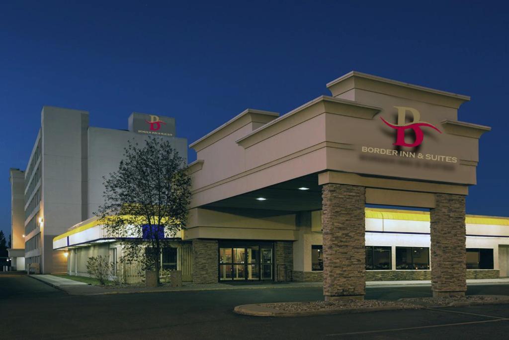 Border Inn & Suites Lloydminster Exterior photo